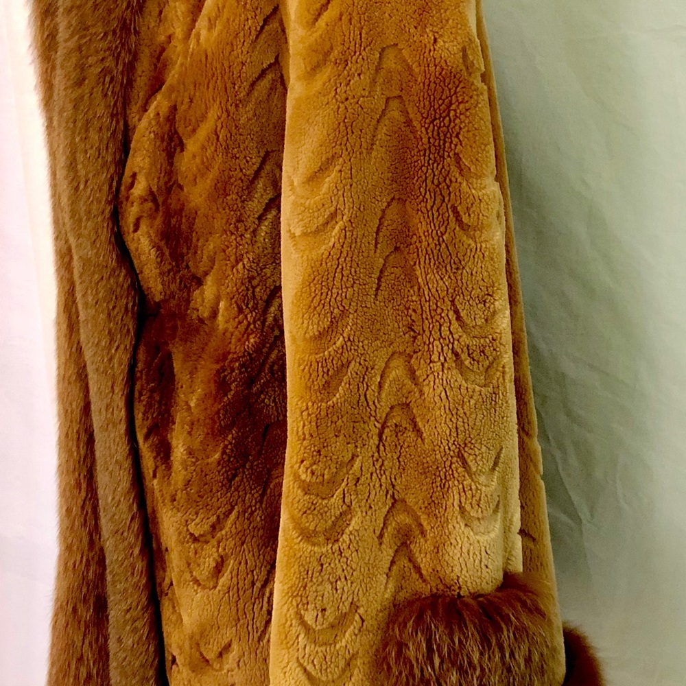 Beaver/Fox Coat - image 2